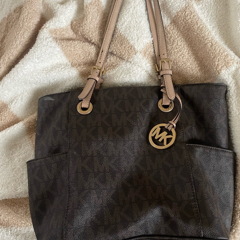 Michael Kors Brown Tote with Structured Shape and Gold Hardware